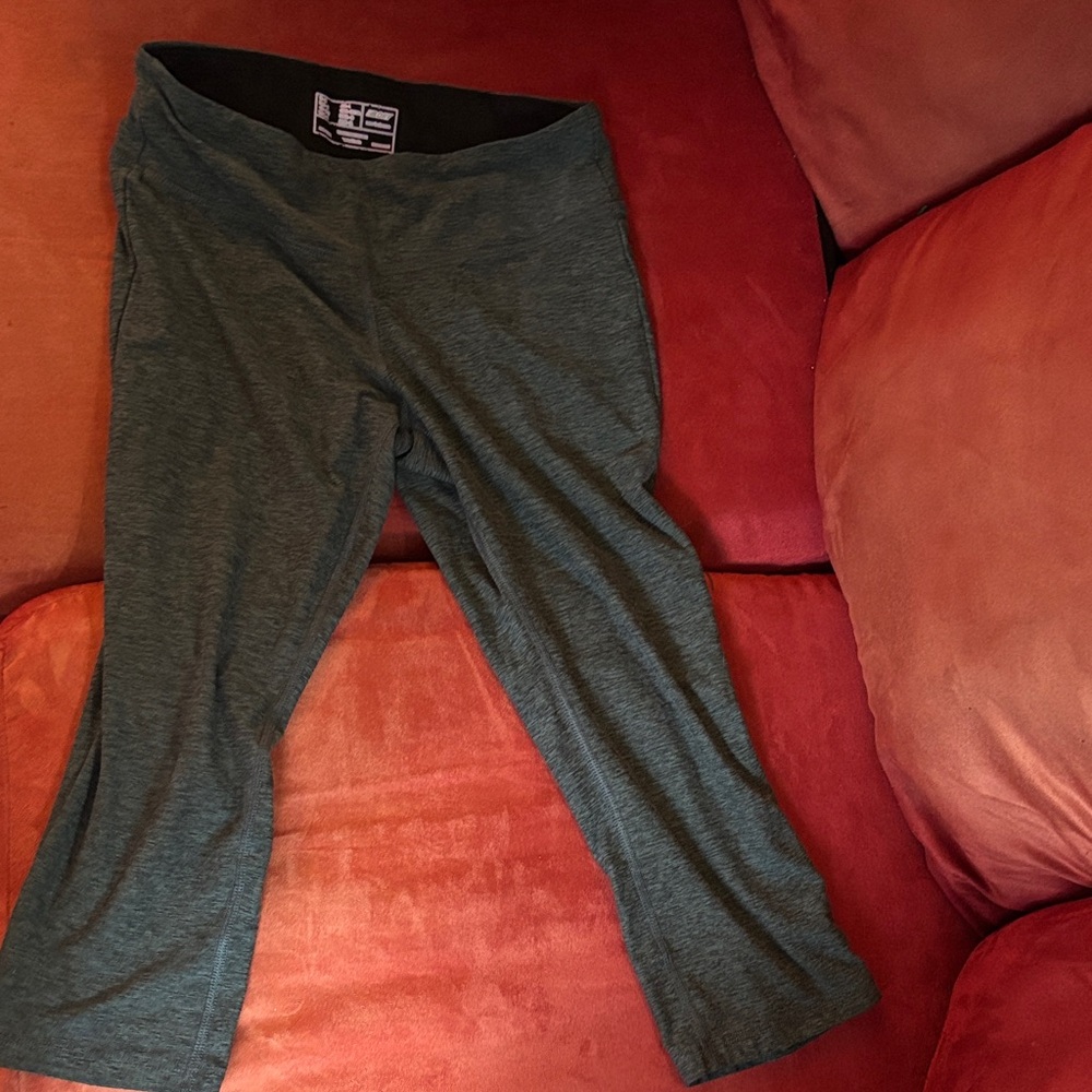 New Balance Cropped Leggings